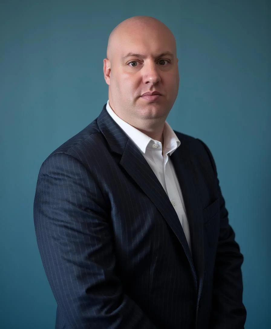 Joel R Klemmer 影棚肖像沉稳表情石墨背景